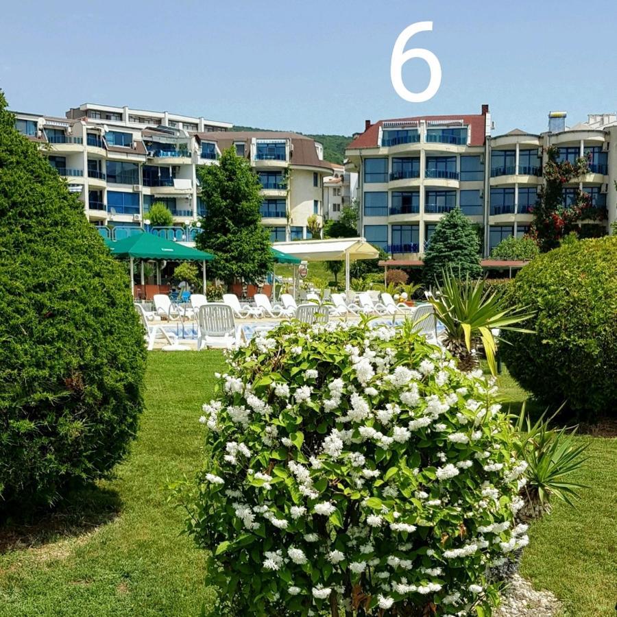 Готель Riviera Complex 6 Светий Влас Екстер'єр фото